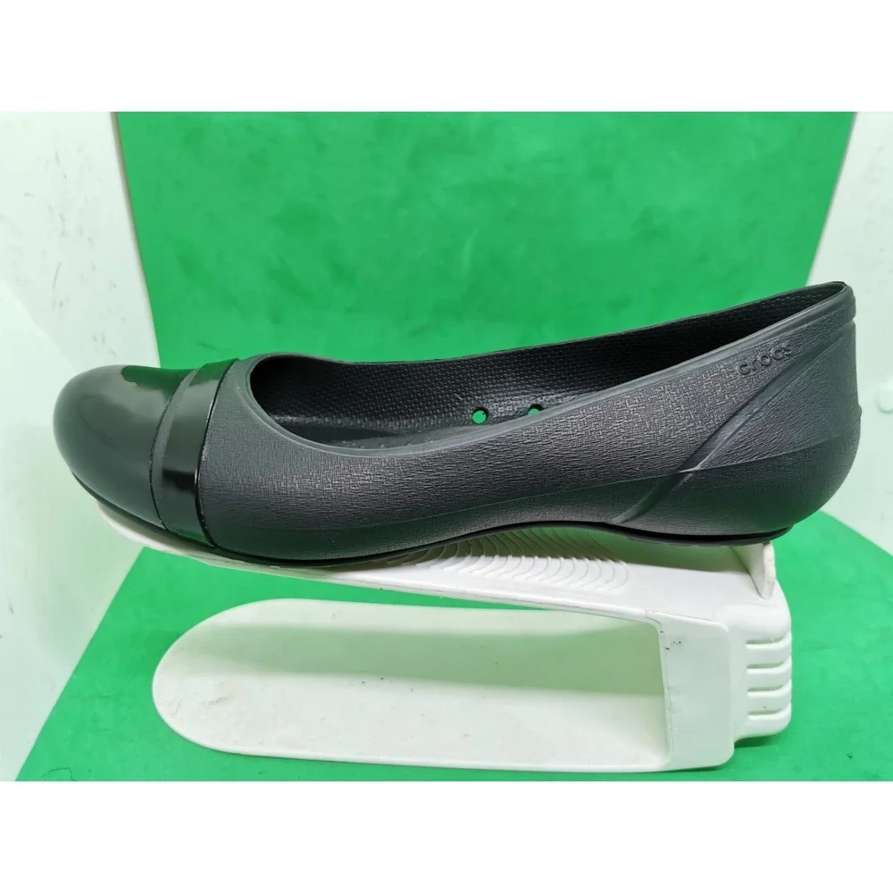 CROCS Patent Cap Toe Ballet  Flats Women's Size 10 Black shoes  slip on comfort